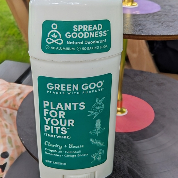 COPY - NWT 😍💚GREEN GOO💚😍 "CLARITY & FOCUS" ⭐ all Natural, Unisex Deodorant - Picture 2 of 5